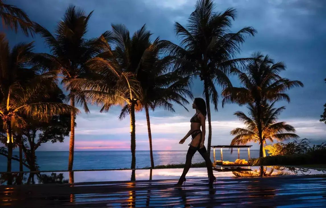 חשפניות לאפ דאנס